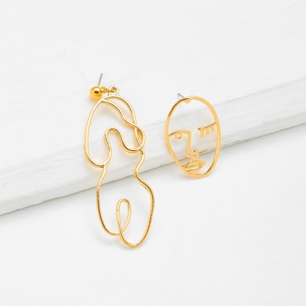SOLD! Art gold earrings NWT